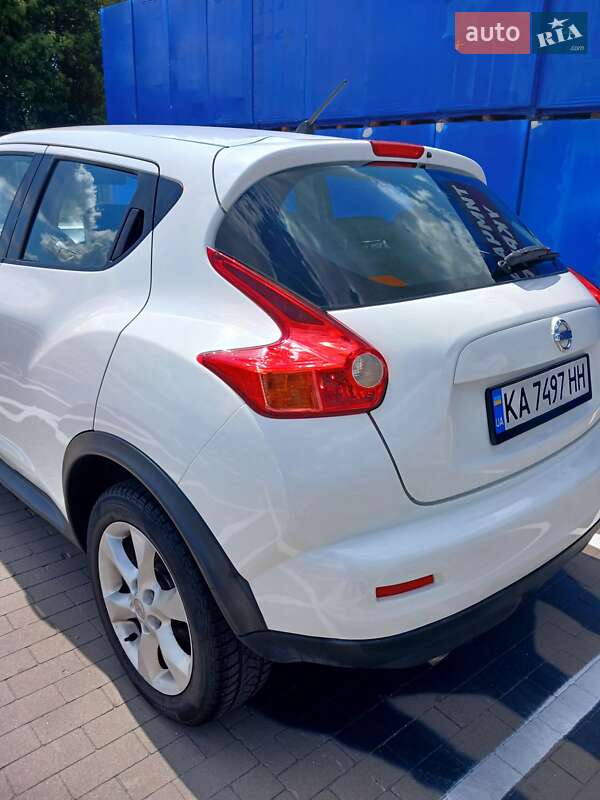 Внедорожник / Кроссовер Nissan Juke 2011 в Киеве