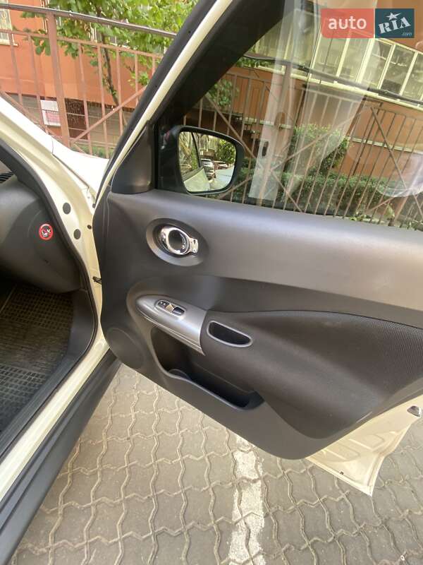 Позашляховик / Кросовер Nissan Juke 2016 в Одесі