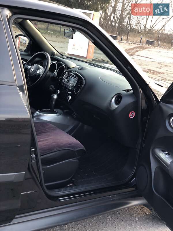 Внедорожник / Кроссовер Nissan Juke 2014 в Хороле