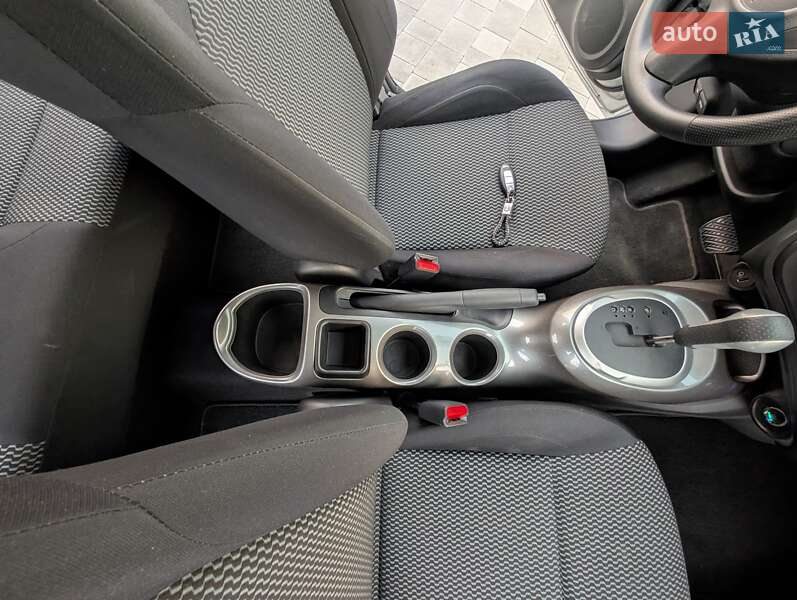 Внедорожник / Кроссовер Nissan Juke 2016 в Виннице