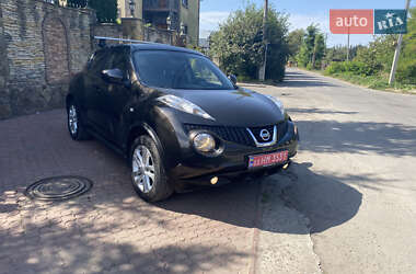 Позашляховик / Кросовер Nissan Juke 2011 в Нововолинську