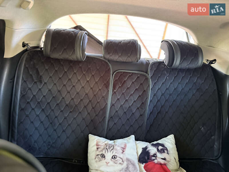 Позашляховик / Кросовер Nissan Juke 2012 в Запоріжжі