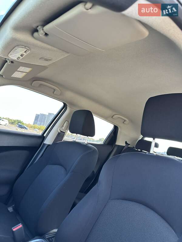 Позашляховик / Кросовер Nissan Juke 2013 в Києві