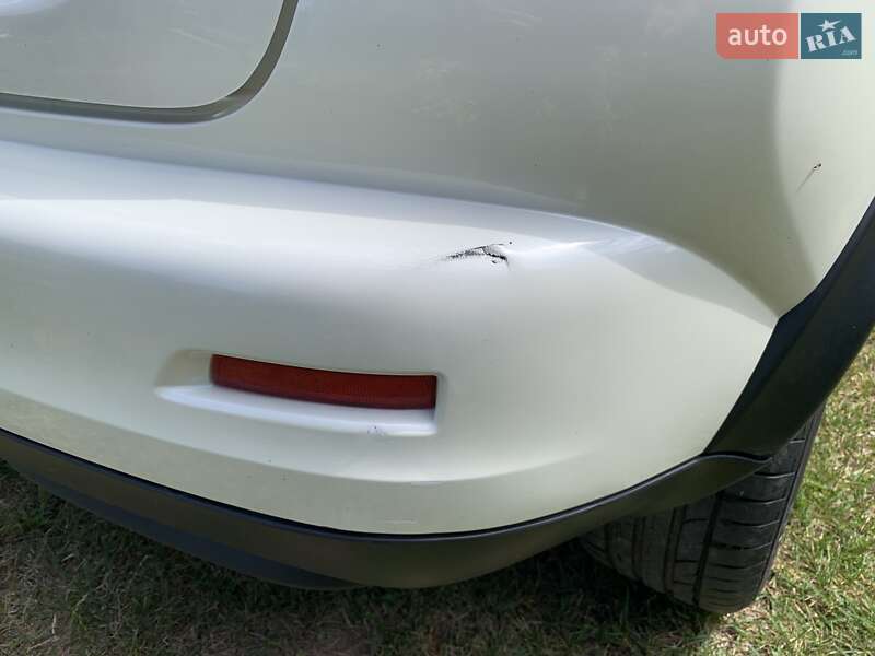 Внедорожник / Кроссовер Nissan Juke 2013 в Ивано-Франковске