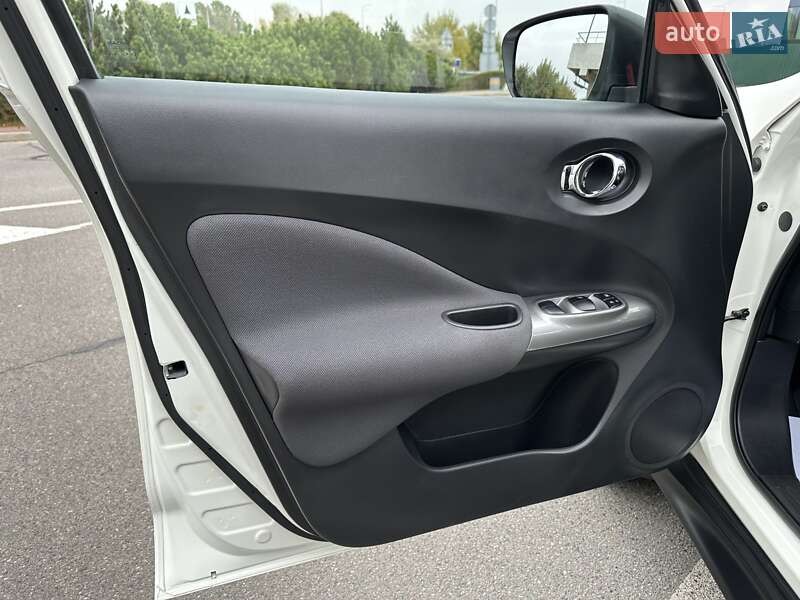 Внедорожник / Кроссовер Nissan Juke 2019 в Киеве