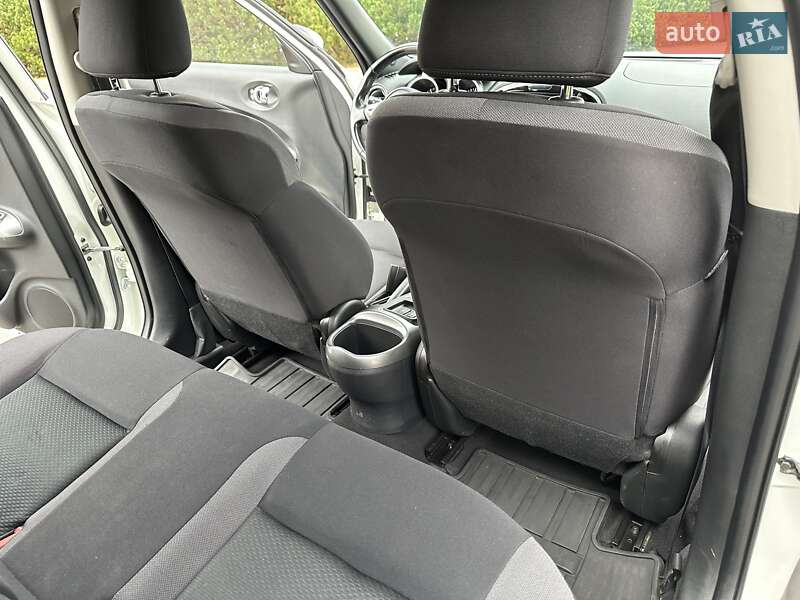 Внедорожник / Кроссовер Nissan Juke 2019 в Киеве