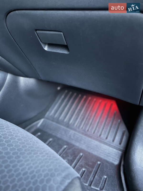 Позашляховик / Кросовер Nissan Juke 2011 в Дніпрі