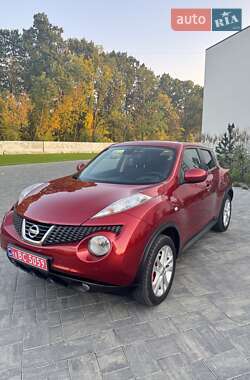 Позашляховик / Кросовер Nissan Juke 2010 в Луцьку