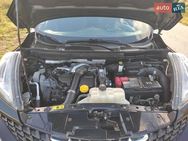 Внедорожник / Кроссовер Nissan Juke 2015 в Звягеле фото 14 Внедорожник / Кроссовер Nissan Juke 2015 в Звягеле