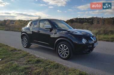 Внедорожник / Кроссовер Nissan Juke 2015 в Звягеле