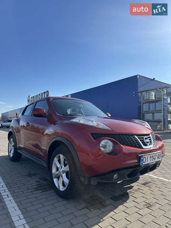 Внедорожник / Кроссовер Nissan Juke 2012 в Дубно