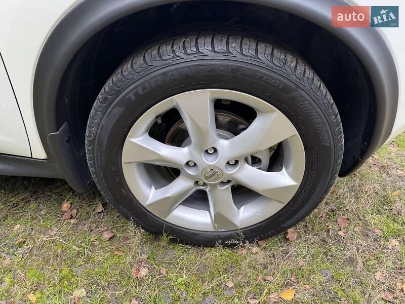 Внедорожник / Кроссовер Nissan Juke 2011 в Ровно