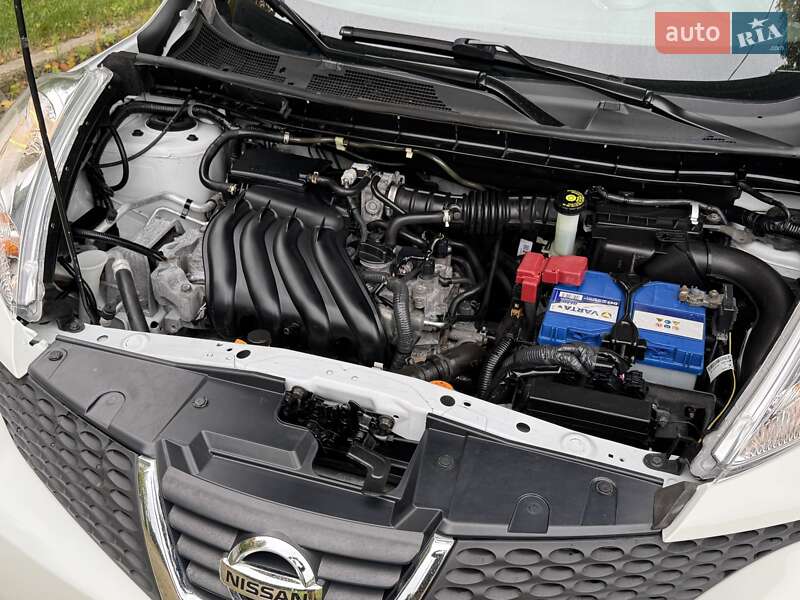 Внедорожник / Кроссовер Nissan Juke 2011 в Ровно