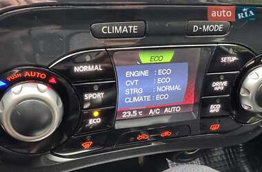 Внедорожник / Кроссовер Nissan Juke 2011 в 