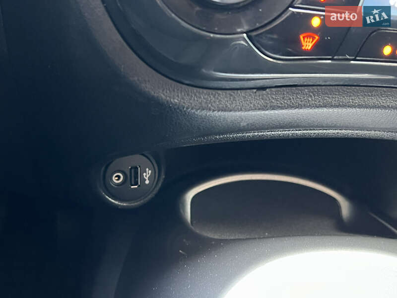 Внедорожник / Кроссовер Nissan Juke 2011 в Ковеле