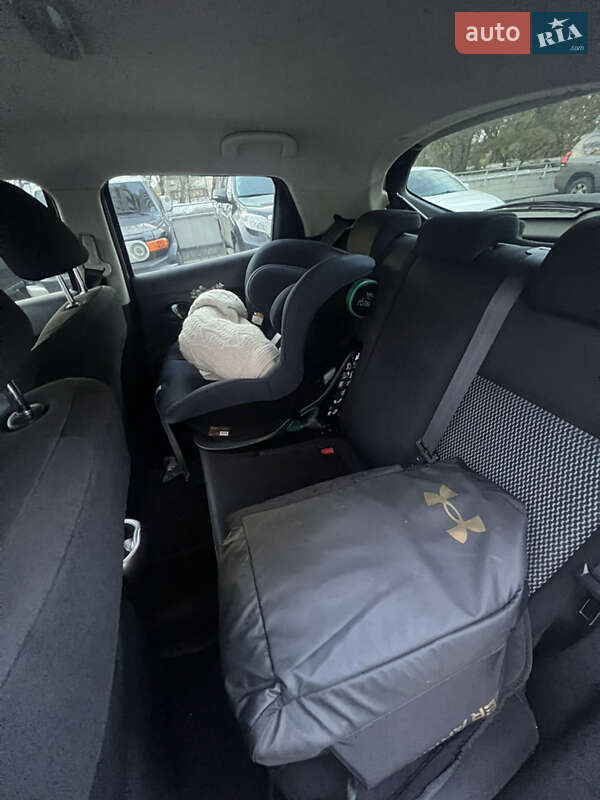 Позашляховик / Кросовер Nissan Juke 2017 в Дніпрі