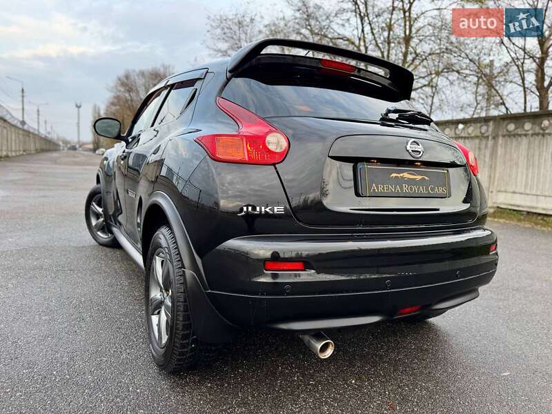 Позашляховик / Кросовер Nissan Juke 2011 в Києві