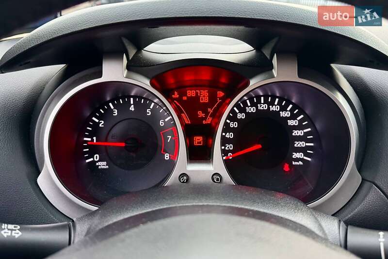 Позашляховик / Кросовер Nissan Juke 2011 в Києві