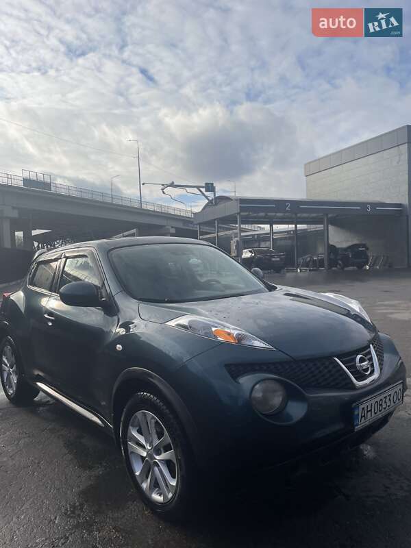 Внедорожник / Кроссовер Nissan Juke 2010 в Киеве