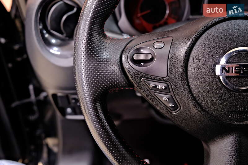 Позашляховик / Кросовер Nissan Juke 2013 в Одесі