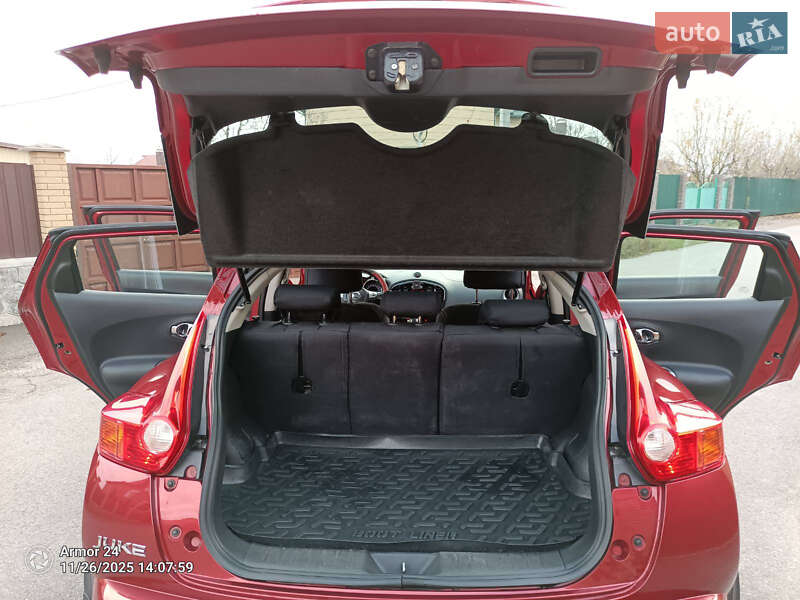 Позашляховик / Кросовер Nissan Juke 2014 в Полтаві