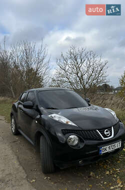 Внедорожник / Кроссовер Nissan Juke 2011 в Ровно