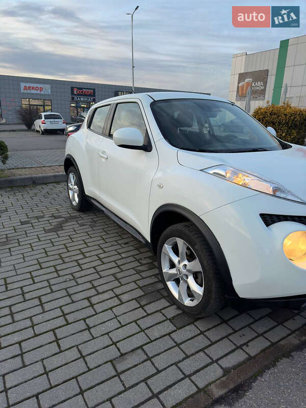 Внедорожник / Кроссовер Nissan Juke 2012 в Мукачево