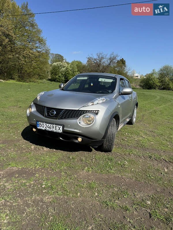 Позашляховик / Кросовер Nissan Juke 2011 в Бережанах