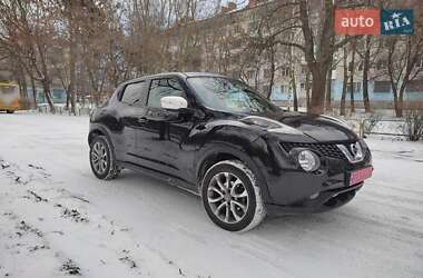 Внедорожник / Кроссовер Nissan Juke 2015 в Звягеле
