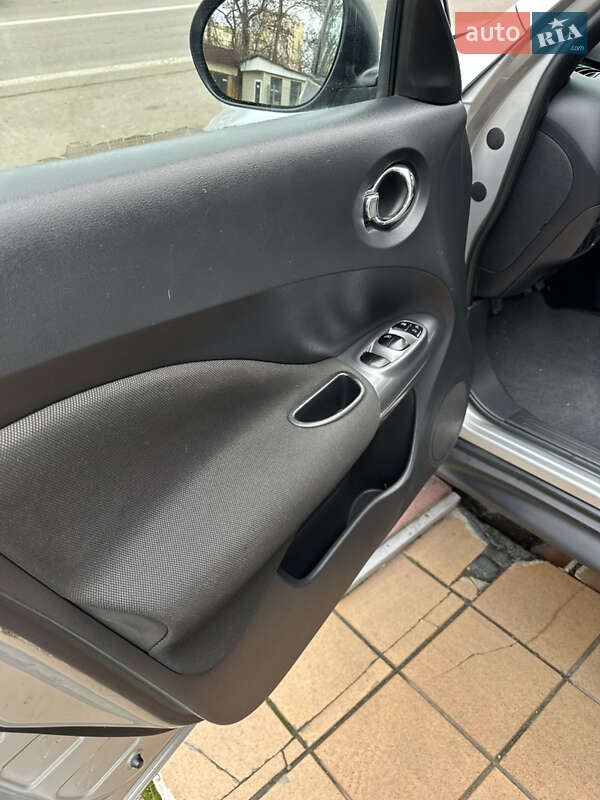 Позашляховик / Кросовер Nissan Juke 2011 в Одесі