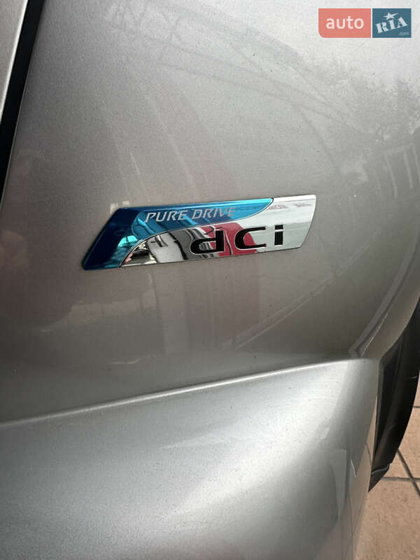 Позашляховик / Кросовер Nissan Juke 2011 в Одесі