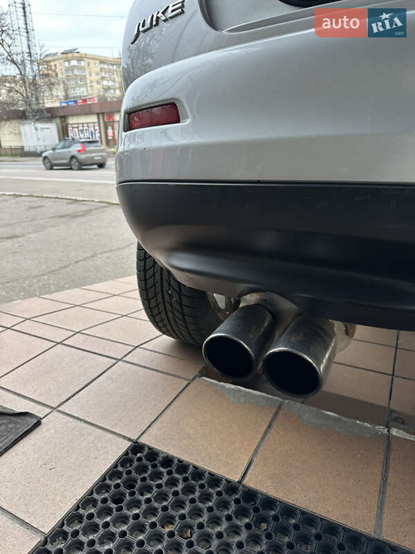 Позашляховик / Кросовер Nissan Juke 2011 в Одесі