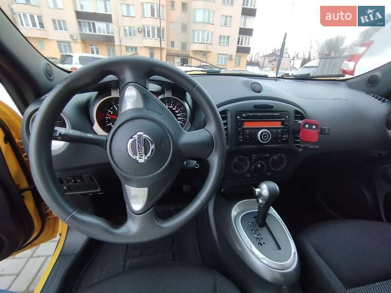 Внедорожник / Кроссовер Nissan Juke 2017 в Каменец-Подольском