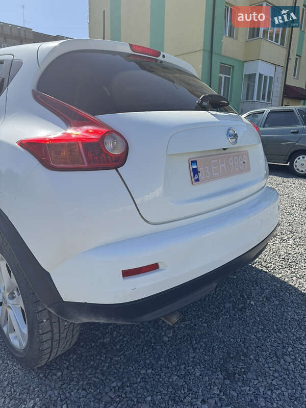 Внедорожник / Кроссовер Nissan Juke 2011 в Радехове