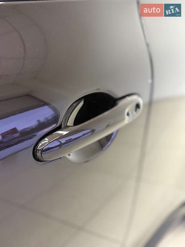 Внедорожник / Кроссовер Nissan Juke 2015 в Черновцах