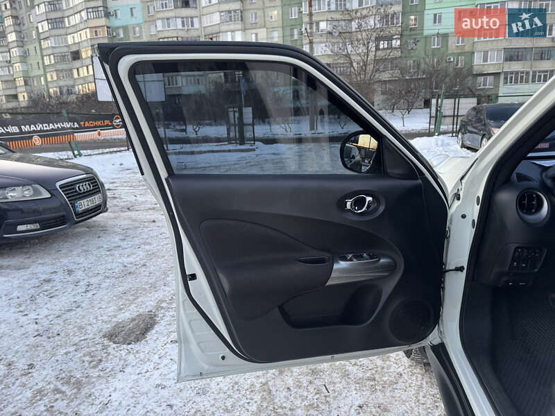 Внедорожник / Кроссовер Nissan Juke 2011 в Полтаве