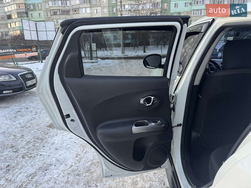 Внедорожник / Кроссовер Nissan Juke 2011 в Полтаве