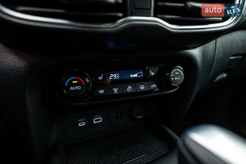 Внедорожник / Кроссовер Nissan Juke 2025 в Киеве