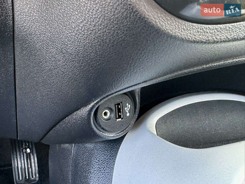 Внедорожник / Кроссовер Nissan Juke 2012 в Полтаве