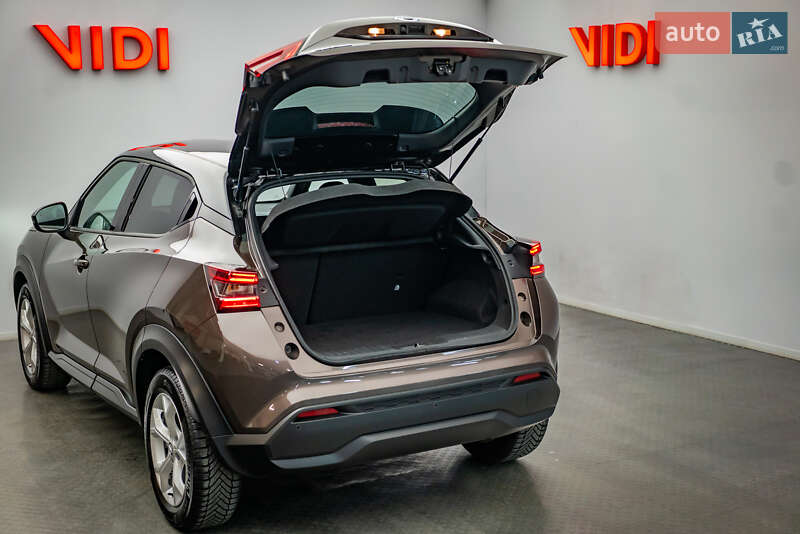 Внедорожник / Кроссовер Nissan Juke 2022 в Киеве