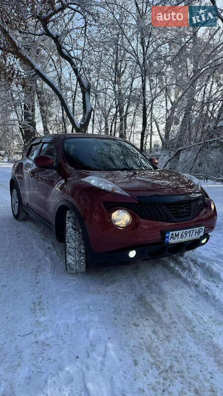 Внедорожник / Кроссовер Nissan Juke 2012 в Макарове