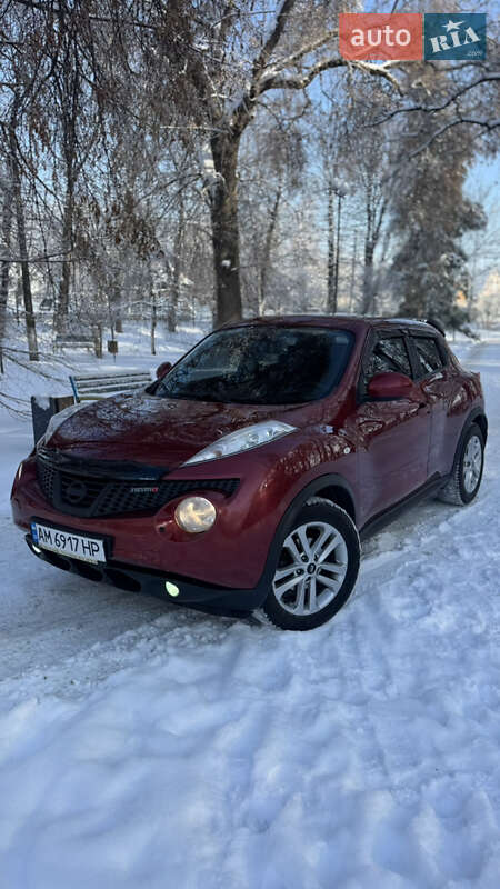 Внедорожник / Кроссовер Nissan Juke 2012 в Макарове