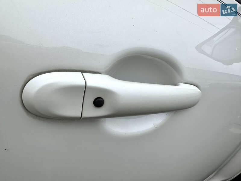 Внедорожник / Кроссовер Nissan Juke 2015 в Одессе фото 16 Внедорожник / Кроссовер Nissan Juke 2015 в Одессе