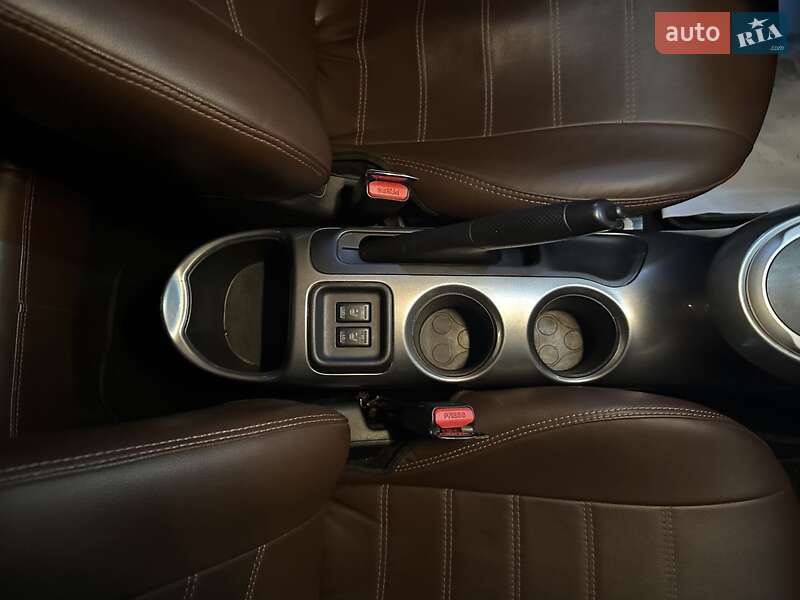 Позашляховик / Кросовер Nissan Juke 2012 в Києві фото 20 Позашляховик / Кросовер Nissan Juke 2012 в Києві