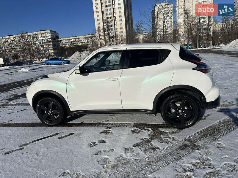 Внедорожник / Кроссовер Nissan Juke 2016 в Киеве