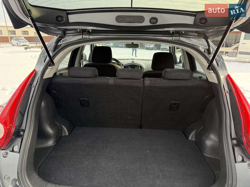 Внедорожник / Кроссовер Nissan Juke 2011 в Миргороде