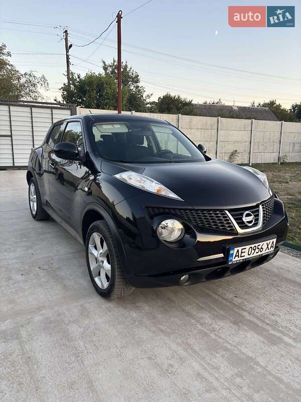 Внедорожник / Кроссовер Nissan Juke 2011 в Каменском