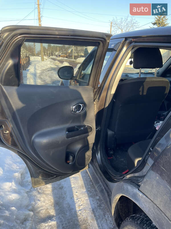Позашляховик / Кросовер Nissan Juke 2013 в Коростені
