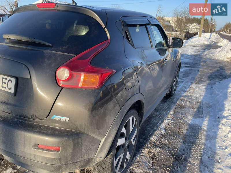 Позашляховик / Кросовер Nissan Juke 2013 в Коростені