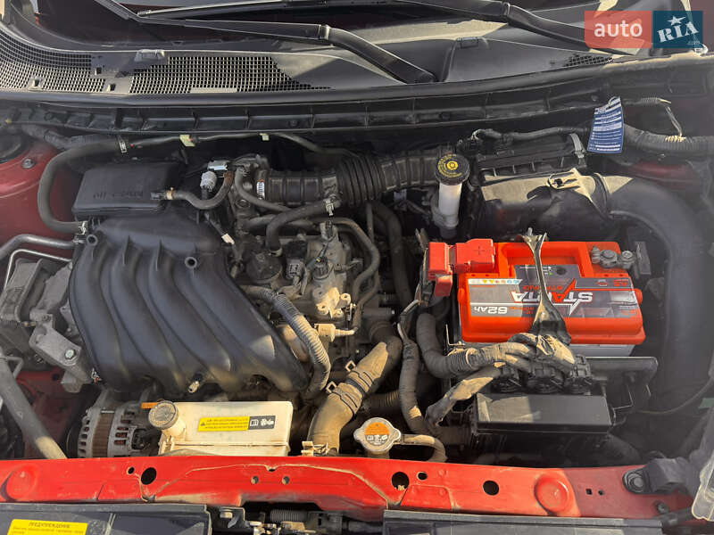 Внедорожник / Кроссовер Nissan Juke 2017 в Днепре